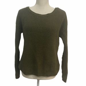 Crave fame green rose sweeter